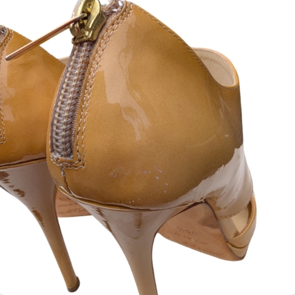 Jimmy Choo Nude Patent Platform Sandals Size 5.5 Authentic w/Receipt - Picture 11 of 14